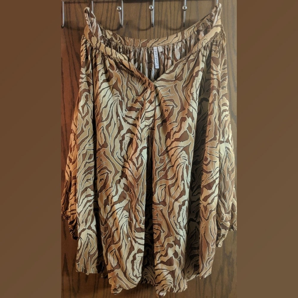 Grand and Greene Size 3X Long sleeves tunic